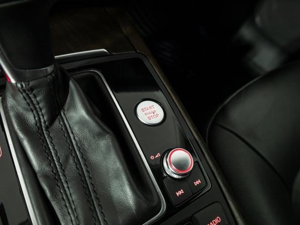 Audi A6 IV (C7) с пробегом 2013 года, цена 1 379 700 рублей, 180677 км, седан, Автокод Объявления