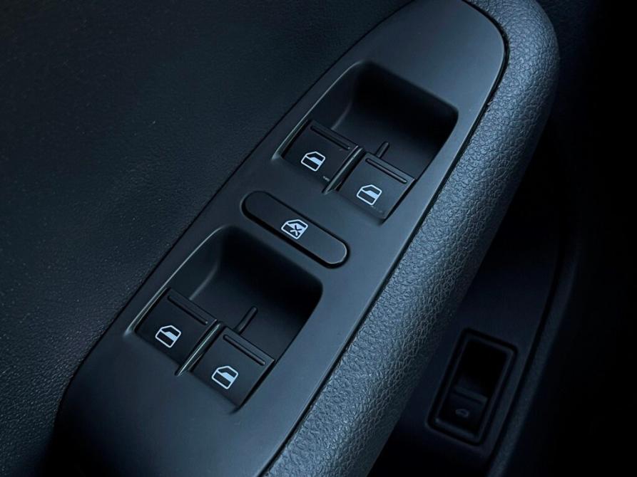 Volkswagen Jetta VI Рестайлинг Санкт-Петербург  - изображение 19