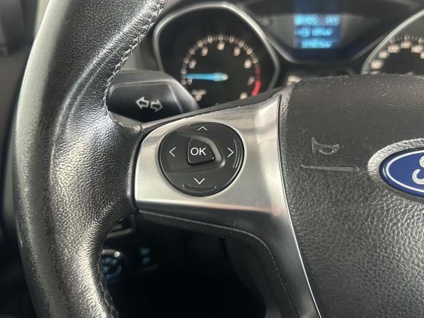 Ford Focus III с пробегом 2012 года, цена 697 000 рублей, 229882 км, хэтчбек, Автокод Объявления