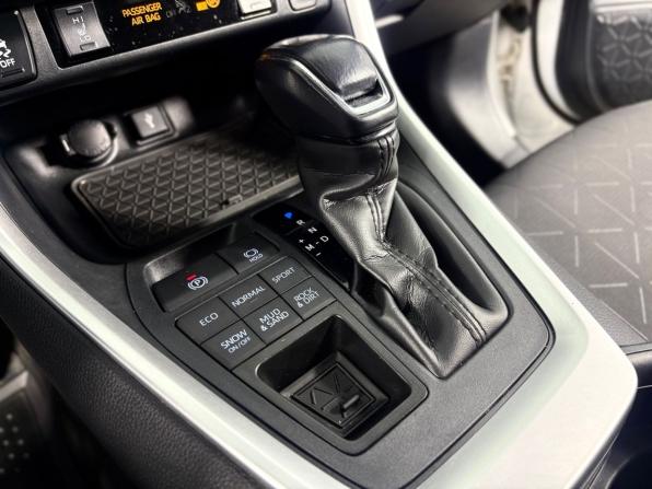 Toyota RAV4 V (XA50) с пробегом 2020 года, цена 3 380 000 рублей, 144222 км, внедорожник, Автокод Объявления