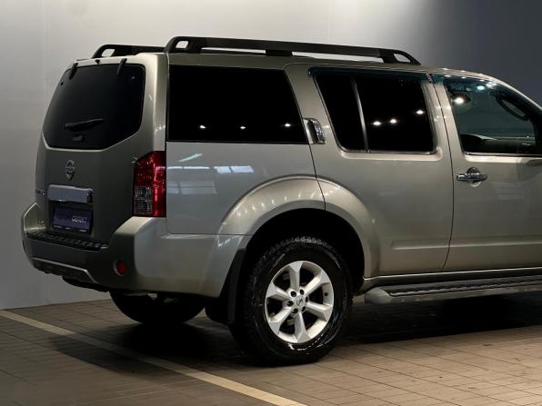 Nissan Pathfinder III Рестайлинг с пробегом 2010 года, цена 1 370 000 рублей, 276035 км, внедорожник, Автокод Объявления