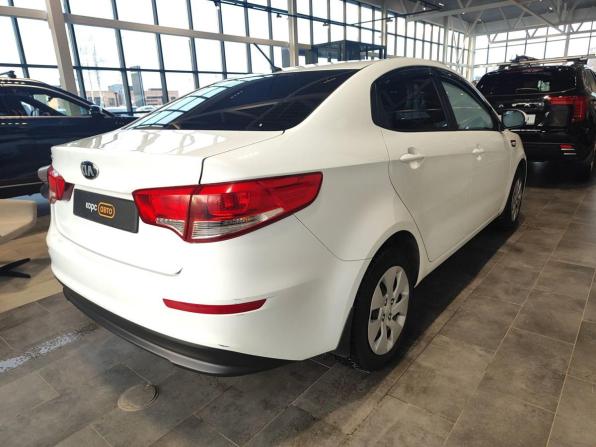 Kia Rio III Рестайлинг с пробегом 2015 года, цена 879 000 рублей, 158041 км, седан, Автокод Объявления