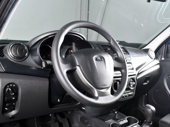 Lada (ВАЗ) Granta I Рестайлинг с пробегом 2023 года, цена 899 995 рублей, 33542 км, седан, Автокод Объявления