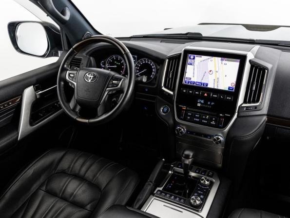 Toyota Land Cruiser 200 Series Рестайлинг 2 с пробегом 2020 года, цена 10 700 000 рублей, 60873 км, внедорожник, Автокод Объявления