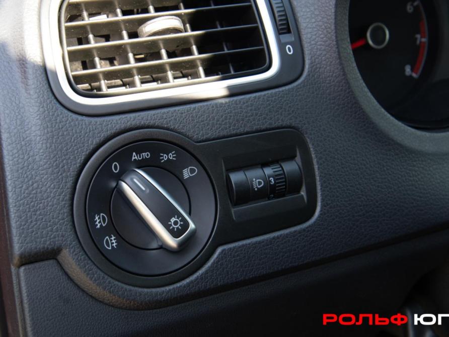 Volkswagen Polo V Рестайлинг Москва  - изображение 17