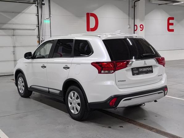 Mitsubishi Outlander III Рестайлинг 3 с пробегом 2018 года, цена 1 649 000 рублей, 195001 км, внедорожник, Автокод Объявления