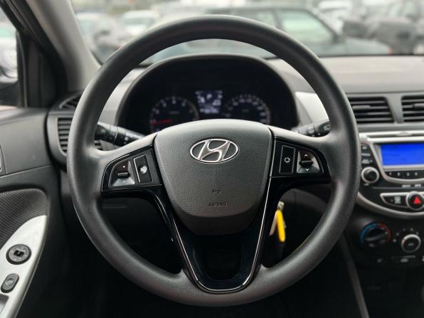 Hyundai Solaris I с пробегом 2012 года, цена 830 000 рублей, 165738 км, седан, Автокод Объявления