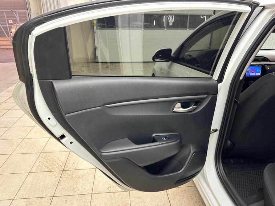 Kia Rio IV Альметьевск  - изображение 23