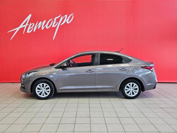 Hyundai Solaris II с пробегом 2017 года, цена 1 195 000 рублей, 122000 км, седан, Автокод Объявления