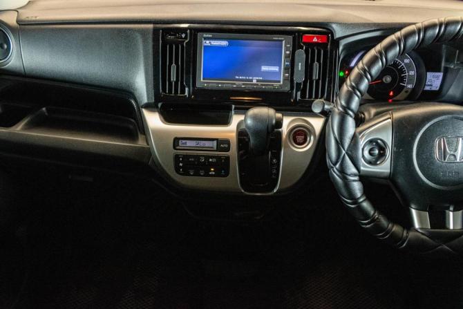 Honda N-WGN I Рестайлинг с пробегом 2018 года, цена 879 000 рублей, 115582 км, хэтчбек, Автокод Объявления