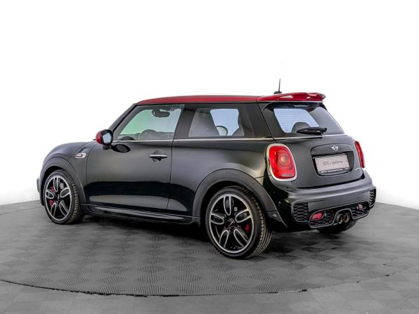 Mini Hatch III (F55/F56) с пробегом 2017 года, цена 2 020 000 рублей, 174963 км, хэтчбек, Автокод Объявления