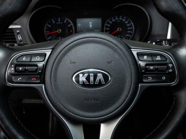 Kia Optima IV с пробегом 2018 года, цена 2 357 000 рублей, 58000 км, седан, Автокод Объявления