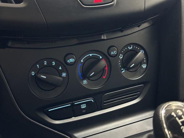 Ford Focus III с пробегом 2013 года, цена 965 000 рублей, 131174 км, седан, Автокод Объявления