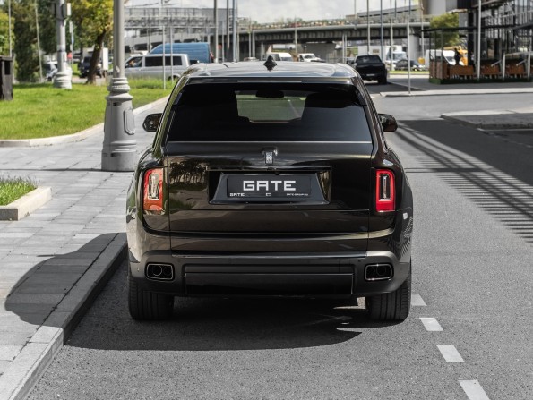 Новый Rolls-Royce Cullinan I 2024 года, цена 78 400 000 рублей, внедорожник, Автокод Объявления