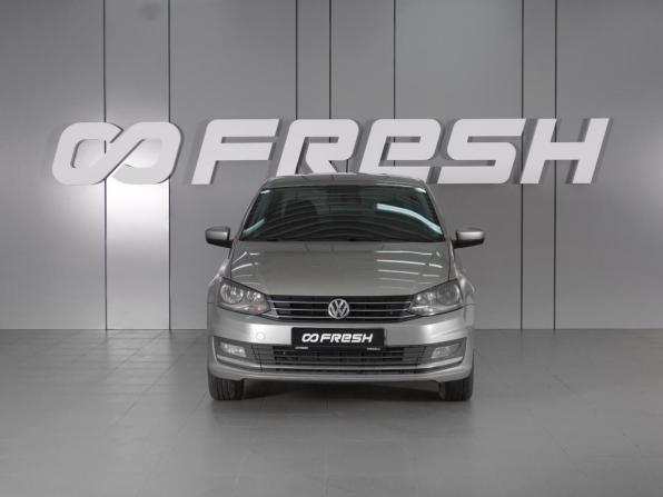 Volkswagen Polo V Рестайлинг с пробегом 2018 года, цена 1 329 000 рублей, 210156 км, седан, Автокод Объявления
