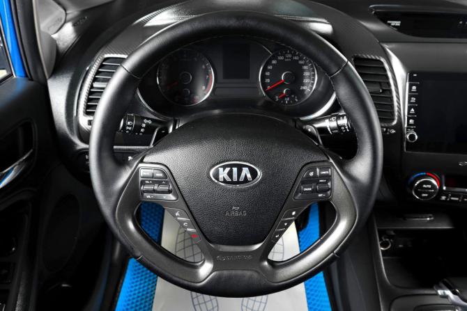 Kia Cerato III с пробегом 2013 года, цена 1 359 000 рублей, 245000 км, седан, Автокод Объявления