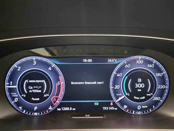 Volkswagen Tiguan II с пробегом 2017 года, цена 2 388 000 рублей, 193040 км, внедорожник, Автокод Объявления