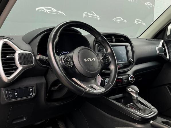 Kia Soul III с пробегом 2022 года, цена 2 192 700 рублей, 55909 км, хэтчбек, Автокод Объявления