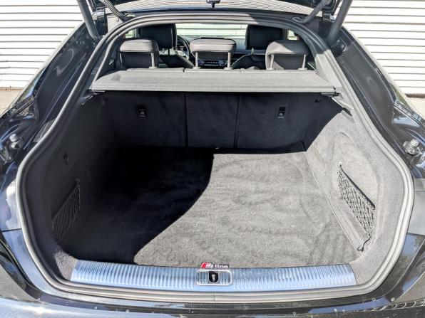 Audi A5 II (F5) Рестайлинг с пробегом 2019 года, цена 3 650 000 рублей, 136931 км, лифтбек, Автокод Объявления