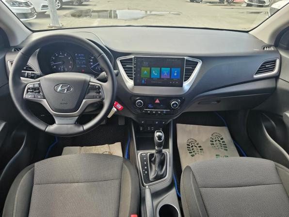 Hyundai Solaris II с пробегом 2018 года, цена 1 249 995 рублей, 188651 км, седан, Автокод Объявления
