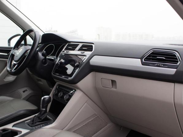 Volkswagen Tiguan II с пробегом 2017 года, цена 2 050 000 рублей, 102000 км, внедорожник, Автокод Объявления