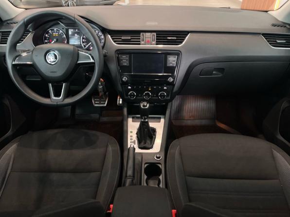 Skoda Octavia III (A7) Рестайлинг с пробегом 2017 года, цена 1 660 000 рублей, 146000 км, лифтбек, Автокод Объявления