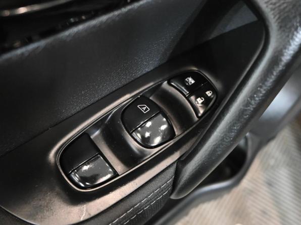 Nissan Qashqai II с пробегом 2015 года, цена 1 650 000 рублей, 96752 км, внедорожник, Автокод Объявления