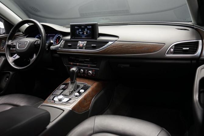 Audi A6 IV (C7) Рестайлинг с пробегом 2015 года, цена 2 445 000 рублей, 145000 км, седан, Автокод Объявления
