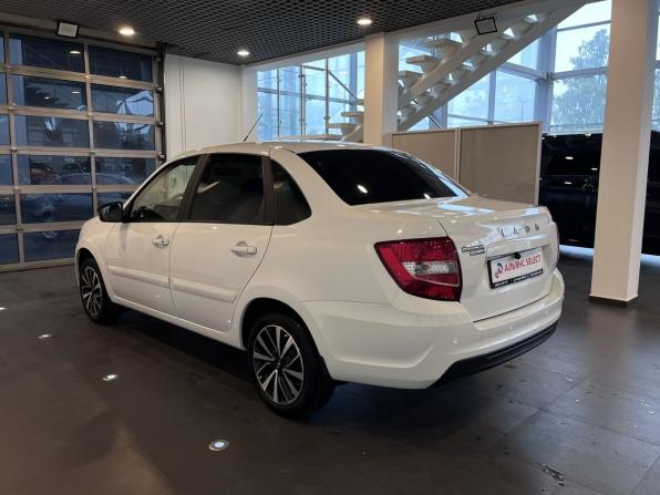 Lada (ВАЗ) Granta I Рестайлинг с пробегом 2023 года, цена 1 040 000 рублей, 15428 км, седан, Автокод Объявления