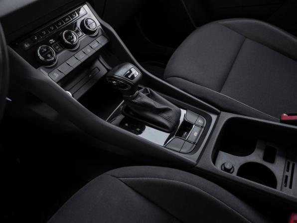 Skoda Karoq I с пробегом 2020 года, цена 2 095 000 рублей, 102110 км, внедорожник, Автокод Объявления