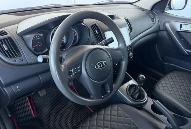 Kia Cerato II с пробегом 2010 года, цена 595 000 рублей, 286694 км, седан, Автокод Объявления