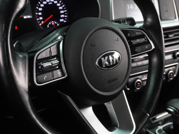 Kia Optima IV Рестайлинг с пробегом 2018 года, цена 2 139 000 рублей, 86176 км, седан, Автокод Объявления