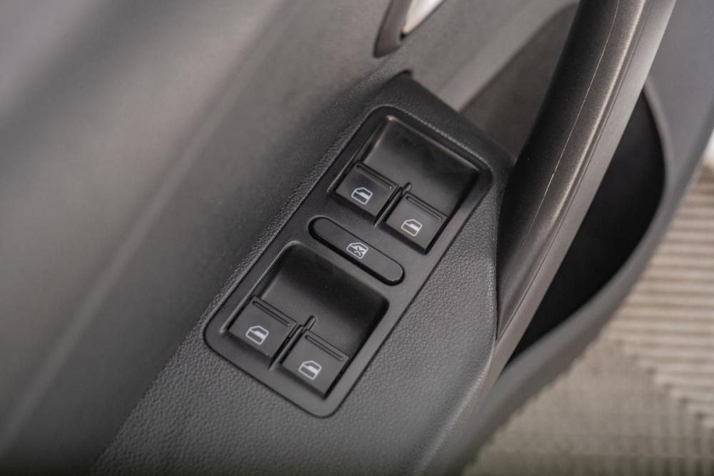Volkswagen Polo V Рестайлинг Томск  - изображение 8