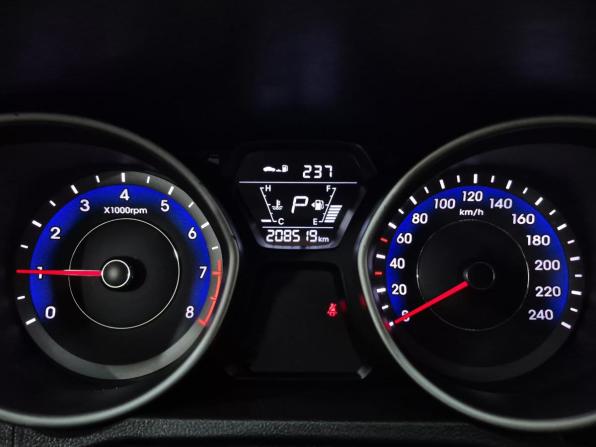 Hyundai Elantra V (MD) с пробегом 2012 года, цена 970 000 рублей, 208518 км, седан, Автокод Объявления