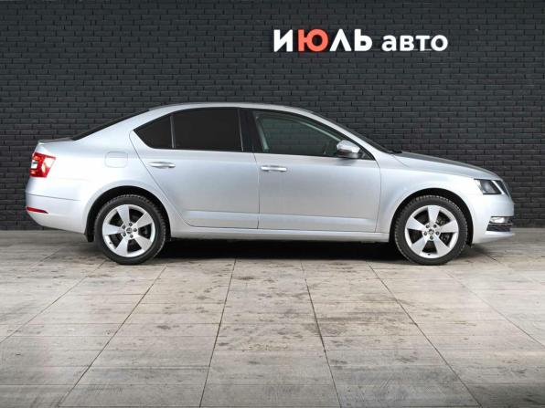 Skoda Octavia III (A7) Рестайлинг с пробегом 2017 года, цена 1 690 000 рублей, 130430 км, лифтбек, Автокод Объявления