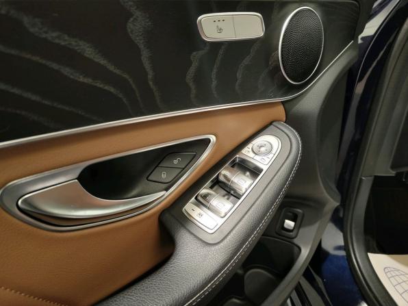 Mercedes-Benz C-Класс IV (W205) Рестайлинг с пробегом 2019 года, цена 2 549 000 рублей, 98430 км, седан, Автокод Объявления