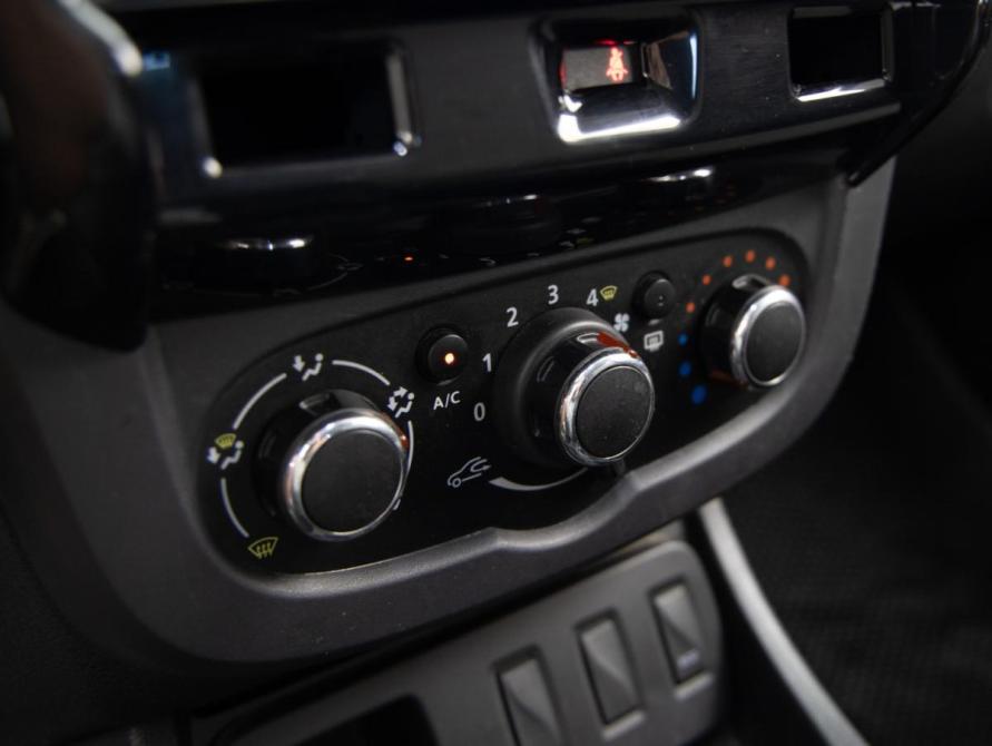 Renault Duster I Рестайлинг Санкт-Петербург  - изображение 15