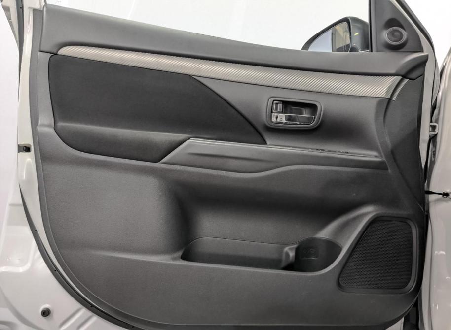 Mitsubishi Outlander III Рестайлинг Санкт-Петербург  - изображение 19