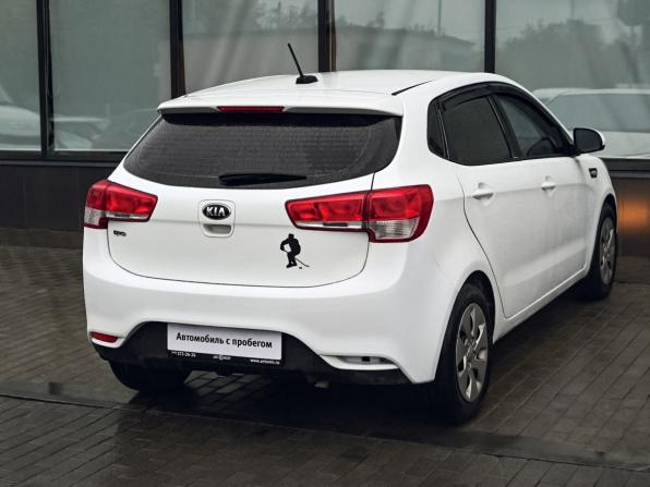 Kia Rio III Рестайлинг с пробегом 2017 года, цена 650 000 рублей, 261762 км, хэтчбек, Автокод Объявления