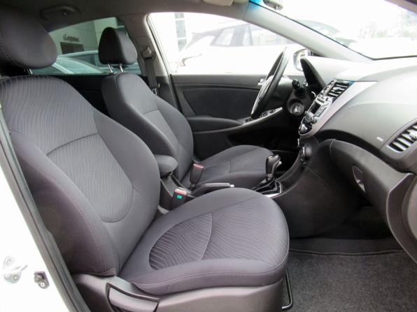 Hyundai Solaris I Рестайлинг с пробегом 2014 года, цена 1 090 000 рублей, 106506 км, седан, Автокод Объявления