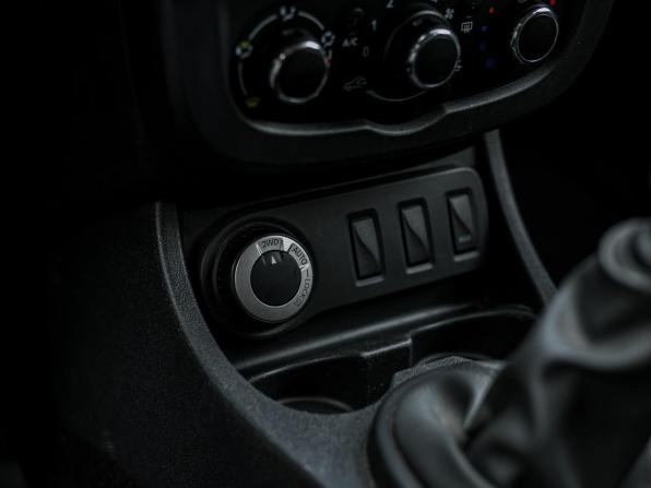 Renault Duster I с пробегом 2015 года, цена 975 000 рублей, 67777 км, внедорожник, Автокод Объявления