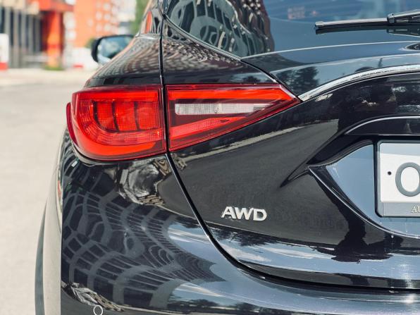 Infiniti QX30 с пробегом 2017 года, цена 2 190 000 рублей, 113480 км, внедорожник, Автокод Объявления