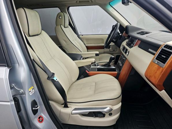 Land Rover Range Rover III Рестайлинг 2 с пробегом 2010 года, цена 1 699 000 рублей, 218751 км, внедорожник, Автокод Объявления