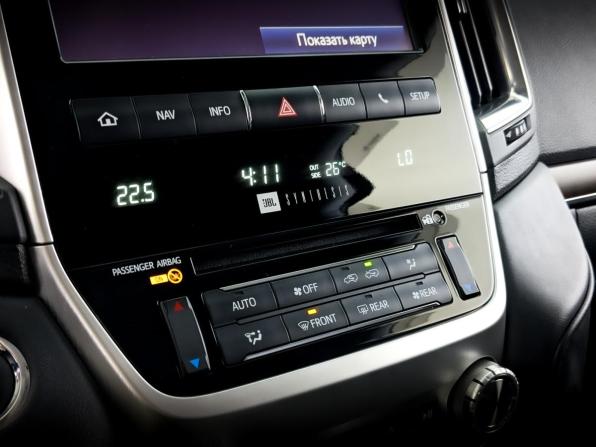 Toyota Land Cruiser 200 Series Рестайлинг 2 с пробегом 2016 года, цена 5 880 000 рублей, 107558 км, внедорожник, Автокод Объявления