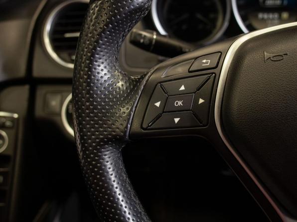 Mercedes-Benz C-Класс III (W204) Рестайлинг с пробегом 2012 года, цена 1 440 000 рублей, 255153 км, седан, Автокод Объявления