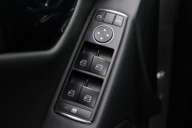 Mercedes-Benz C-Класс III (W204) Рестайлинг с пробегом 2011 года, цена 1 465 650 рублей, 174381 км, седан, Автокод Объявления