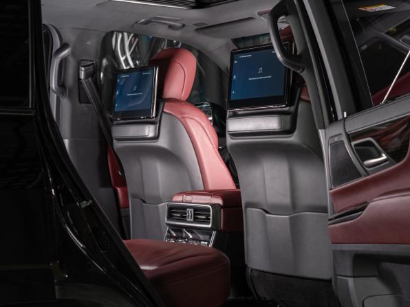 Lexus LX IV с пробегом 2023 года, цена 12 780 000 рублей, 102730 км, внедорожник, Автокод Объявления