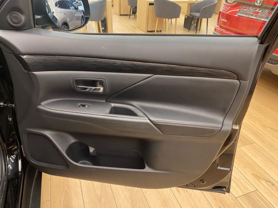Mitsubishi Outlander III Рестайлинг 2 Санкт-Петербург  - изображение 25
