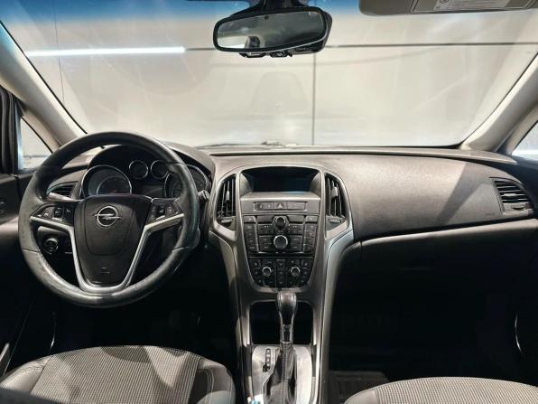 Opel Astra J с пробегом 2012 года, цена 750 000 рублей, 162000 км, универсал, Автокод Объявления