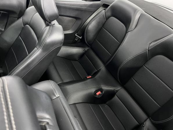 Ford Mustang VI Рестайлинг с пробегом 2021 года, цена 3 060 000 рублей, 82179 км, кабриолет, Автокод Объявления